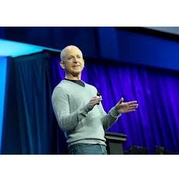 Microsoft: renunció el hombre que lideró el desarrollo del Windows 8