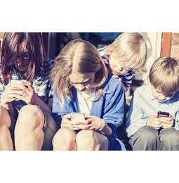 Según un estudio, el smartphone es el dispositivo más usado por los niños y adolescentes para acceder a contenidos